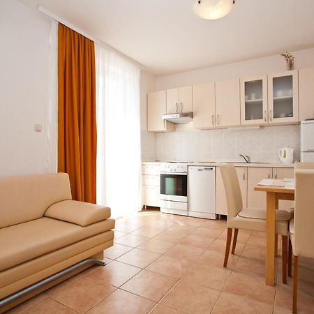 Apartments Glibo Near The Sea And Town Center! Veglia Exterior foto