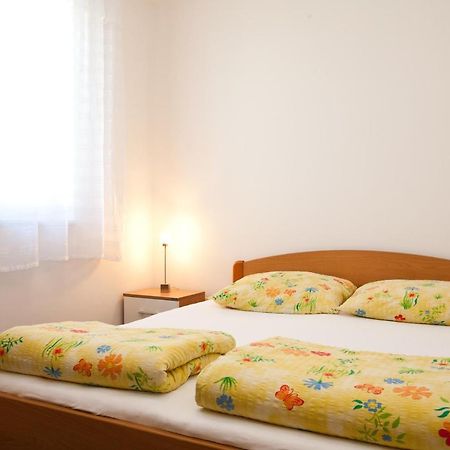 Apartments Glibo Near The Sea And Town Center! Veglia Exterior foto