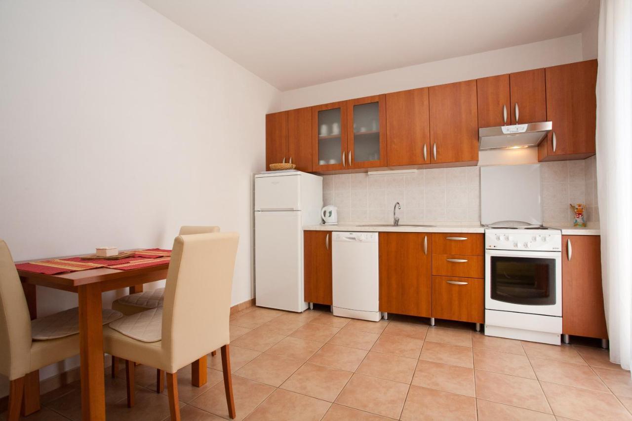 Apartments Glibo Near The Sea And Town Center! Veglia Exterior foto